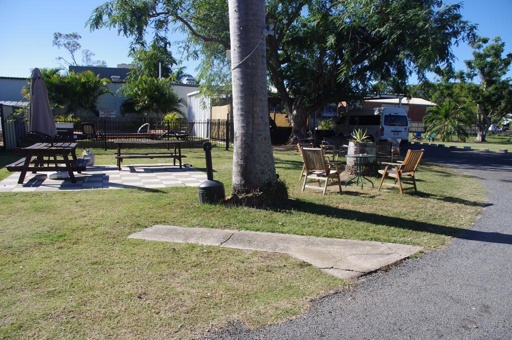 Rockhampton Backpackers Hostel Bagian luar foto