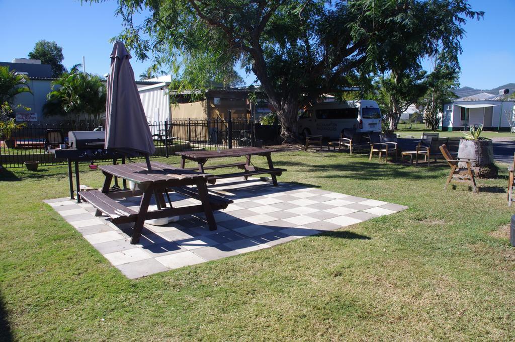 Rockhampton Backpackers Hostel Bagian luar foto