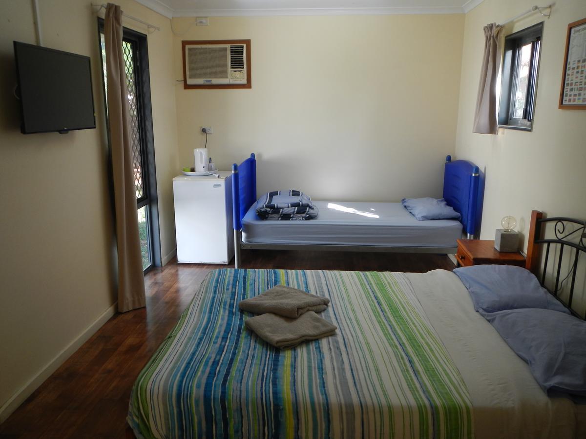 Rockhampton Backpackers Hostel Bagian luar foto