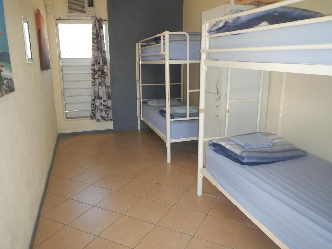 Rockhampton Backpackers Hostel Bagian luar foto