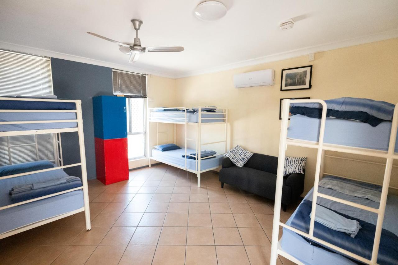 Rockhampton Backpackers Hostel Bagian luar foto