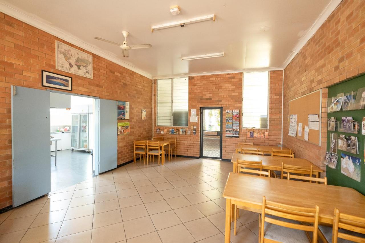 Rockhampton Backpackers Hostel Bagian luar foto