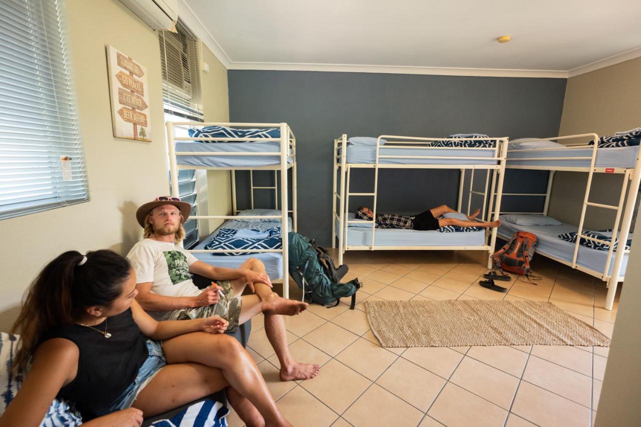 Rockhampton Backpackers Hostel Bagian luar foto