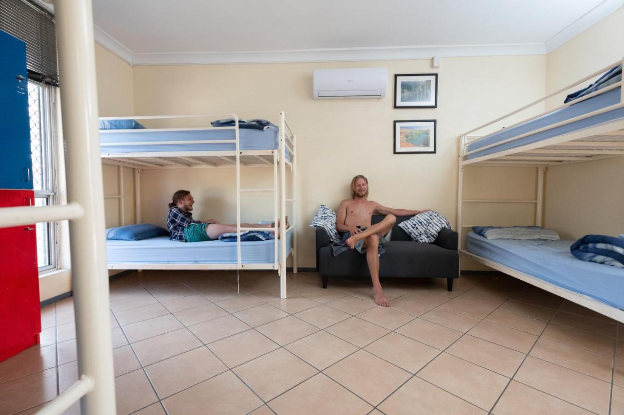 Rockhampton Backpackers Hostel Bagian luar foto