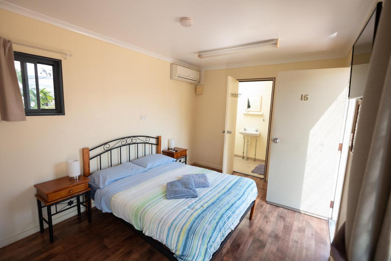Rockhampton Backpackers Hostel Bagian luar foto
