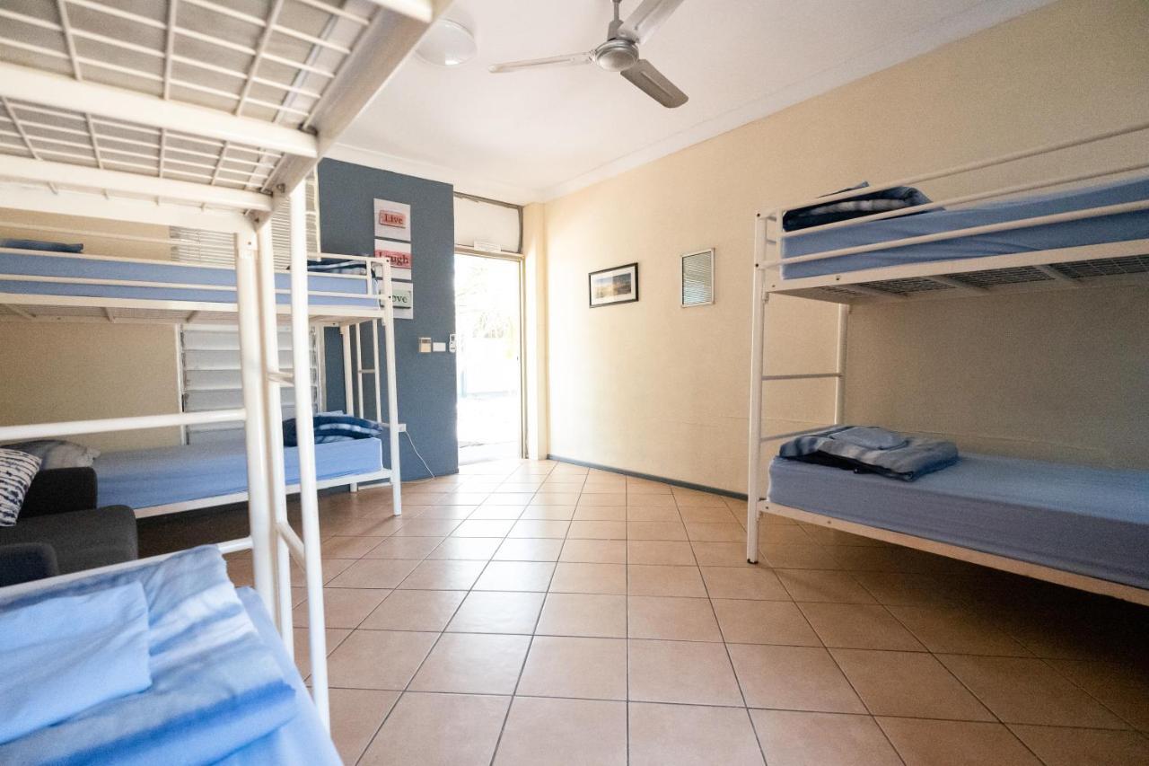 Rockhampton Backpackers Hostel Bagian luar foto