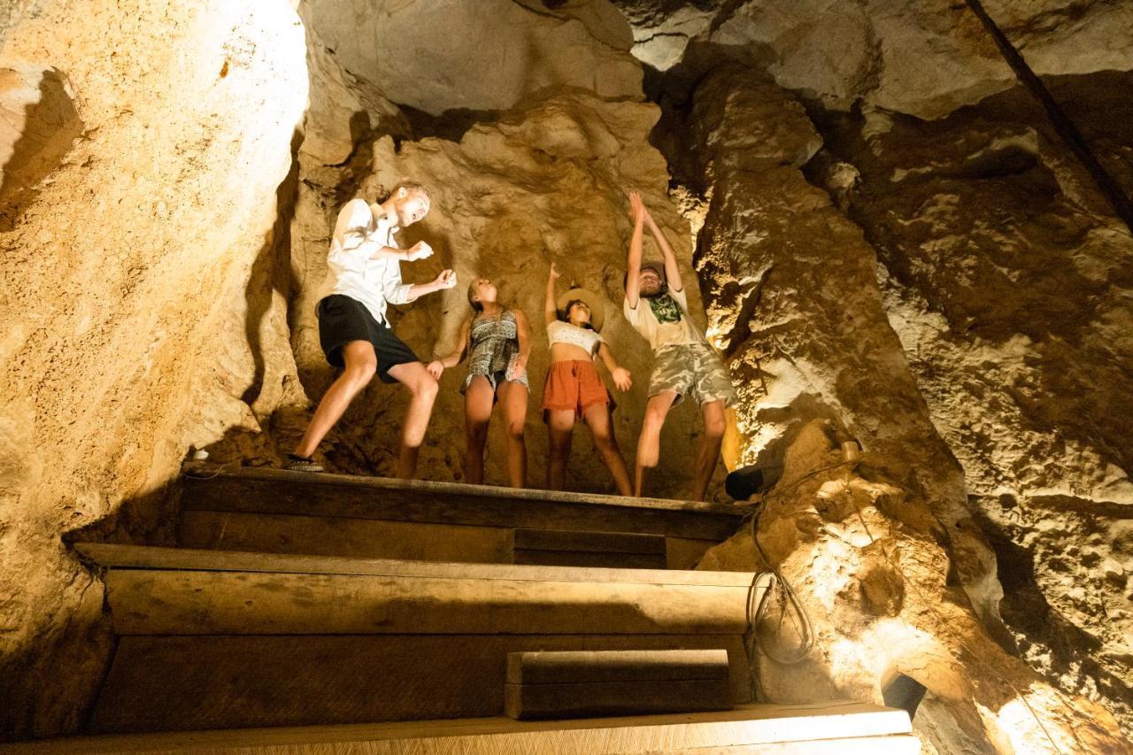 Rockhampton Backpackers Hostel Bagian luar foto